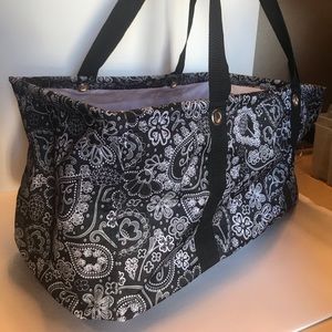 Thirty-one large tote, b&w flowers